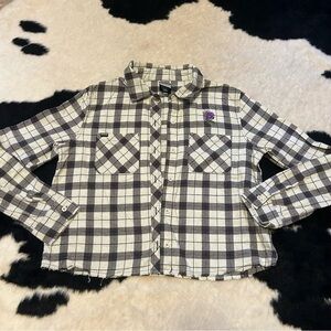 Broken promises cropped flannel